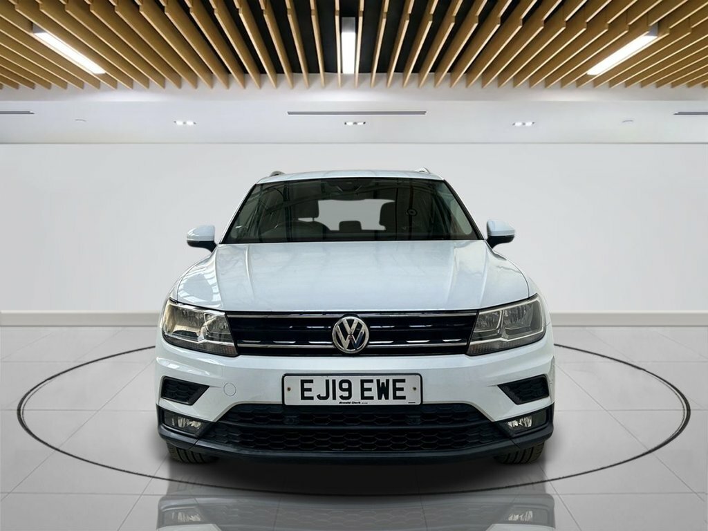 Volkswagen Tiguan 2L Match EJ19EWE White #2