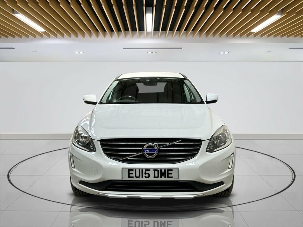Volvo XC70 Estate EU15DME White #2