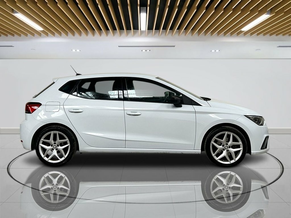 Seat Ibiza 1L Fr GV21VNM White #4