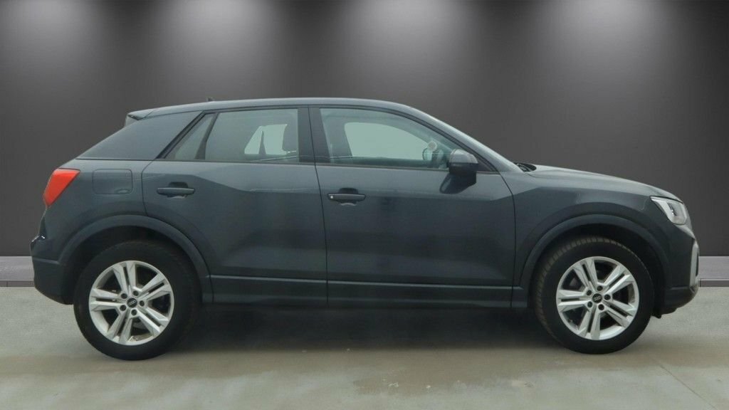 Audi Q2 1L Sport ML22LYP Grey #5