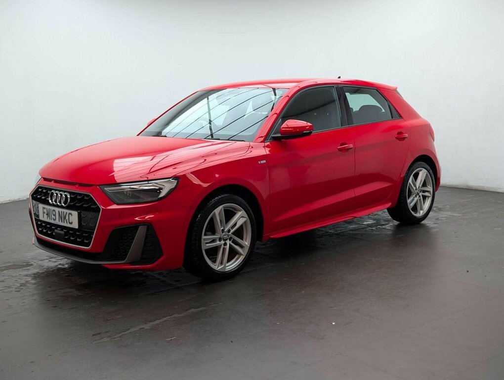 Audi A1 1L S Line Red #4
