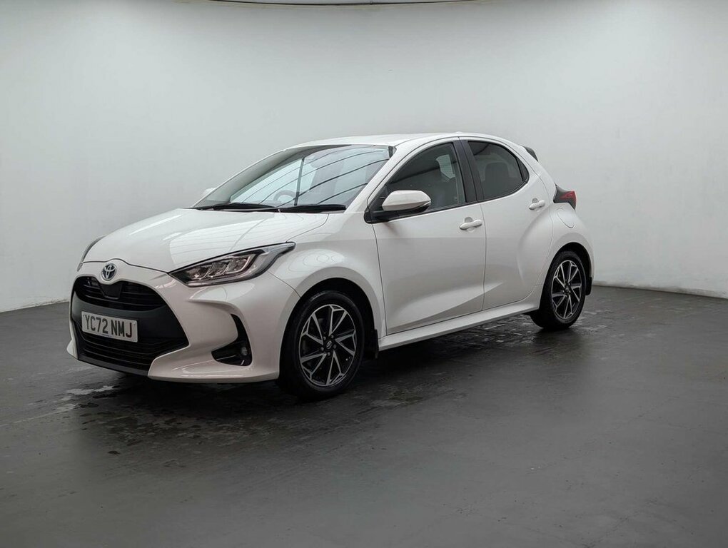 Toyota Yaris 1.5L Design YC72NMJ White #4
