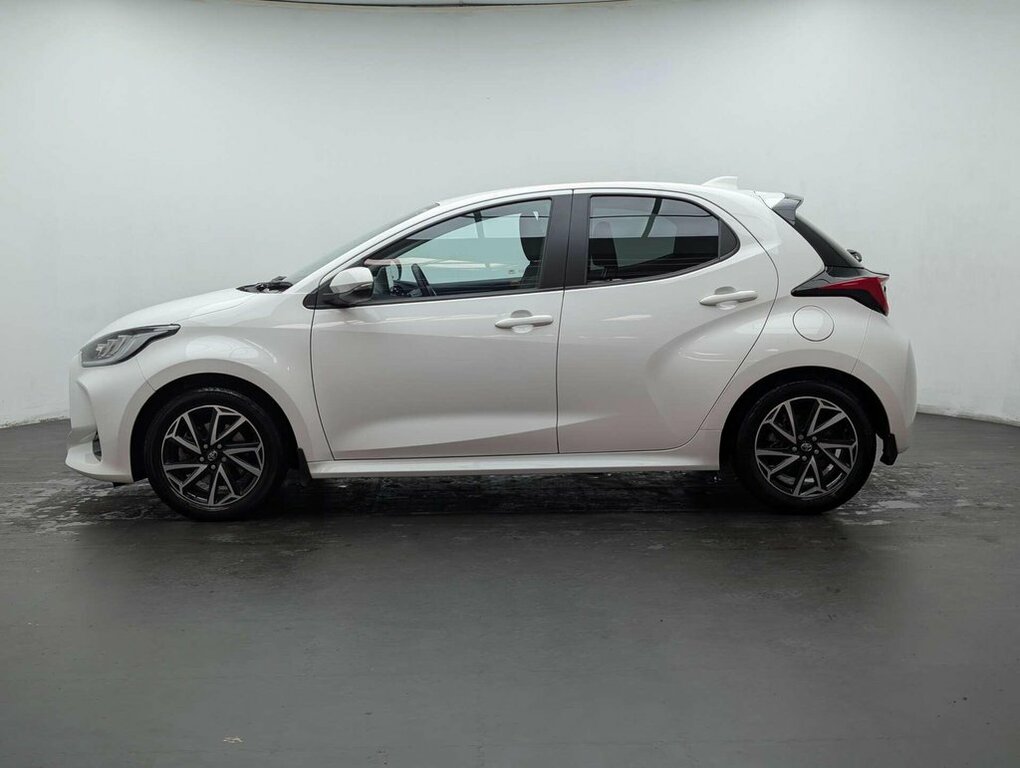 Toyota Yaris 1.5L Design YC72NMJ White #5
