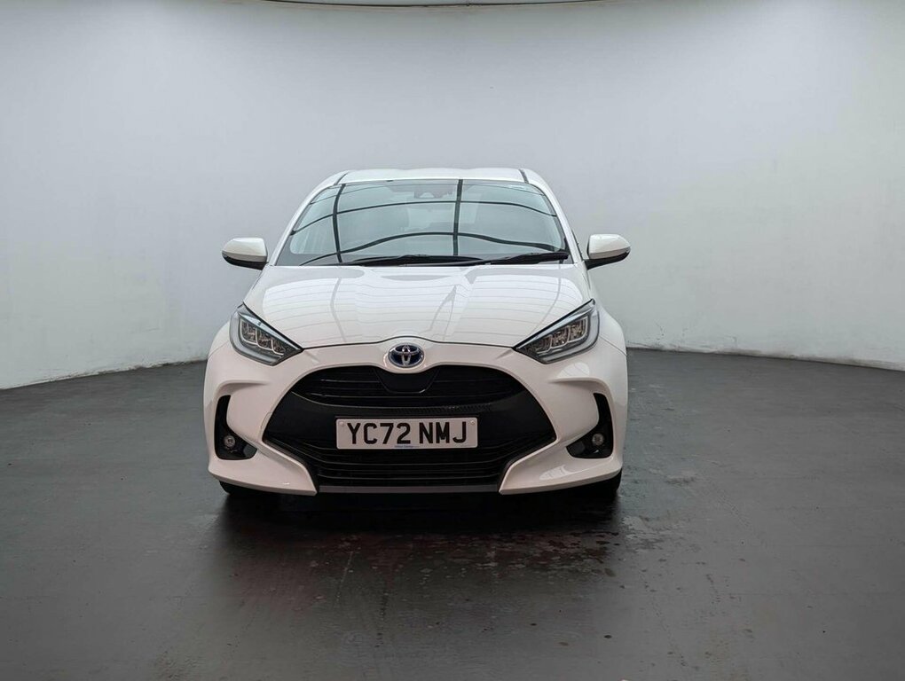 Toyota Yaris 1.5L Design YC72NMJ White #3