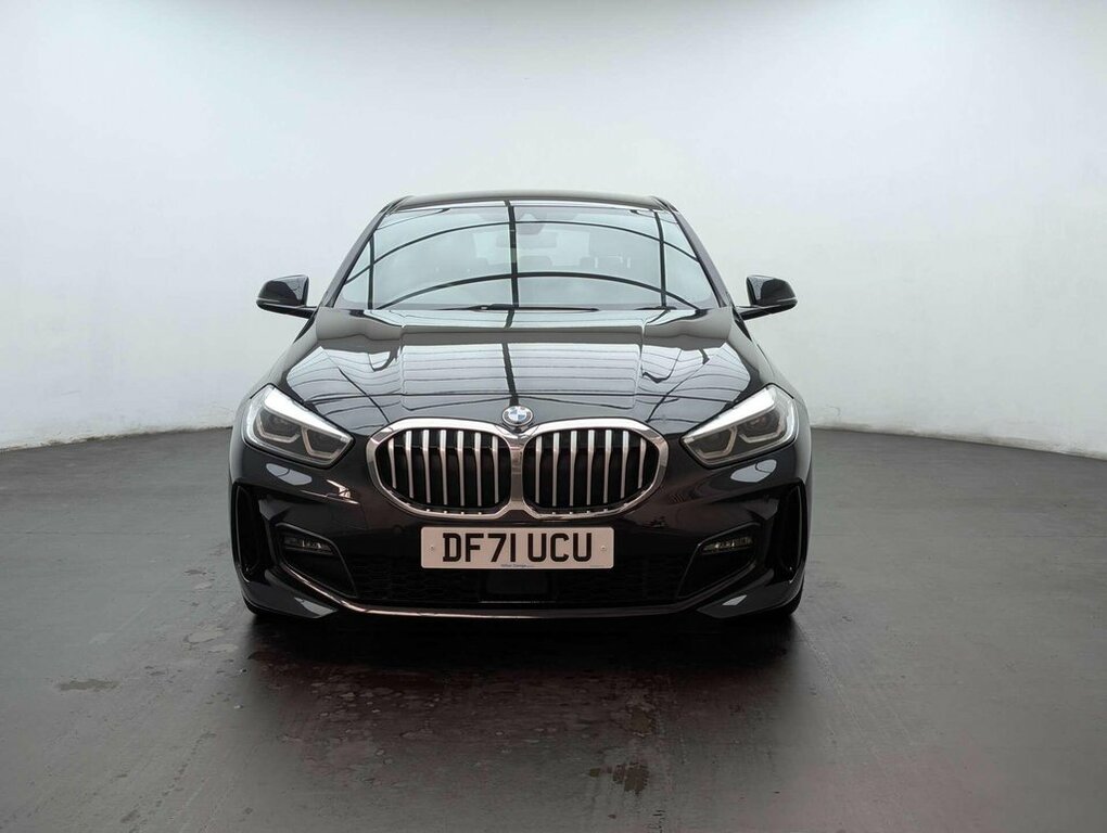 BMW 1 Series 1.5L M Sport DF71UCU Black #3