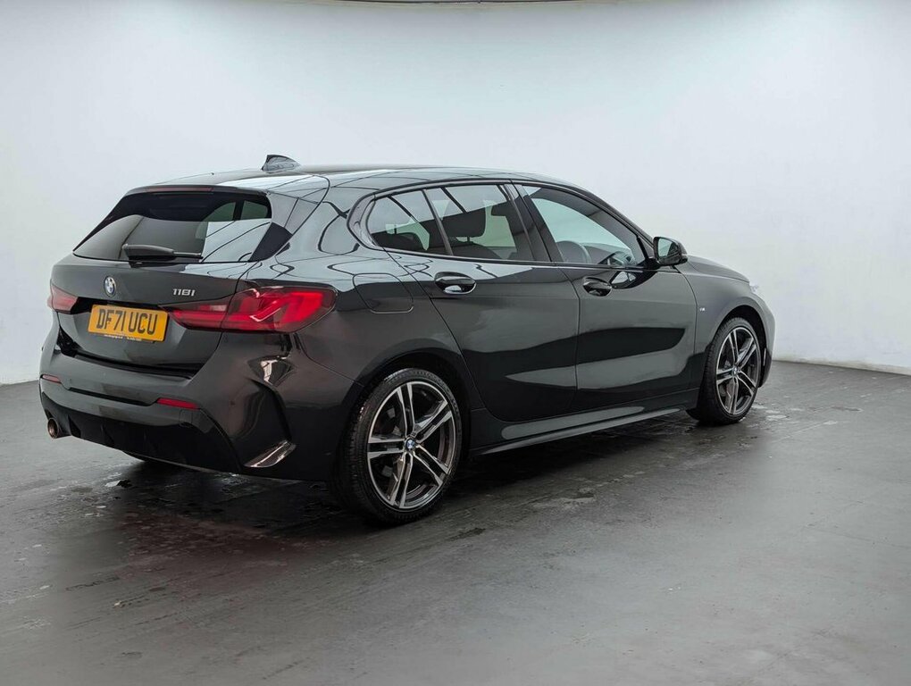 BMW 1 Series 1.5L M Sport DF71UCU Black #4