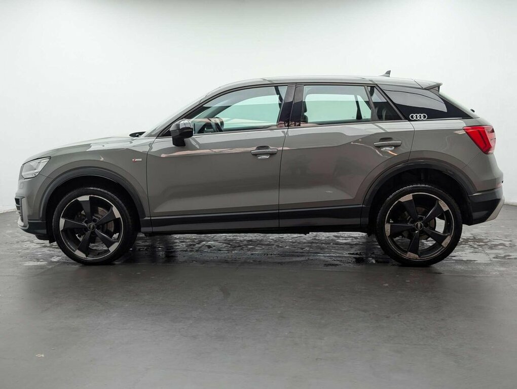 Audi Q2 2L Edition 1 Grey #5
