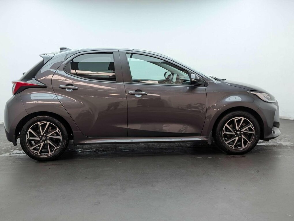 Toyota Yaris 1.5L Design YC72OXT Grey #4