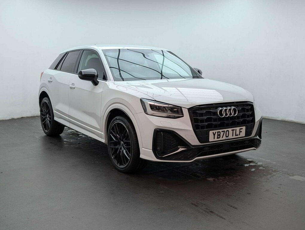 Audi Q2 1.5L Black Edition White #2