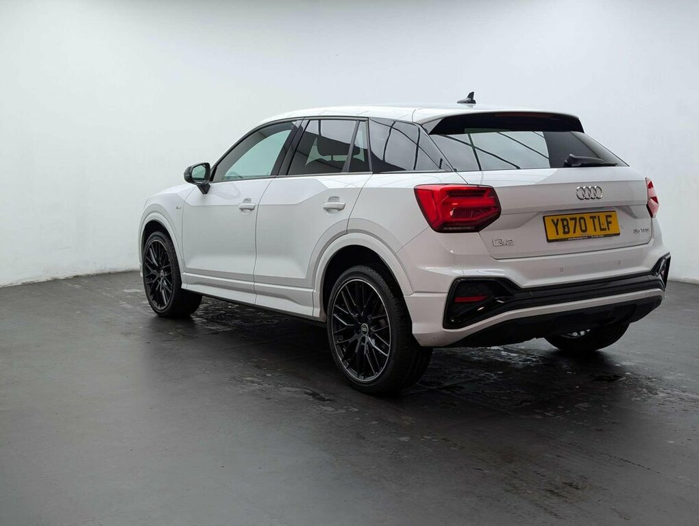 Audi Q2 1.5L Black Edition White #6