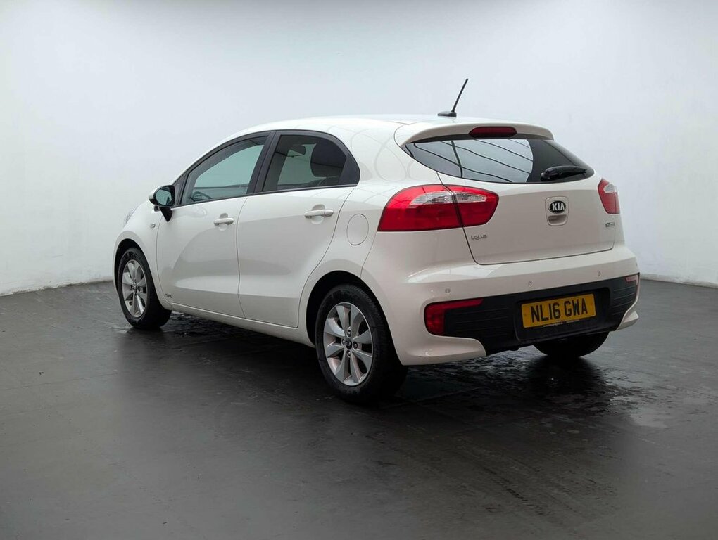 Kia RIO 1.1L Sr7 White #6