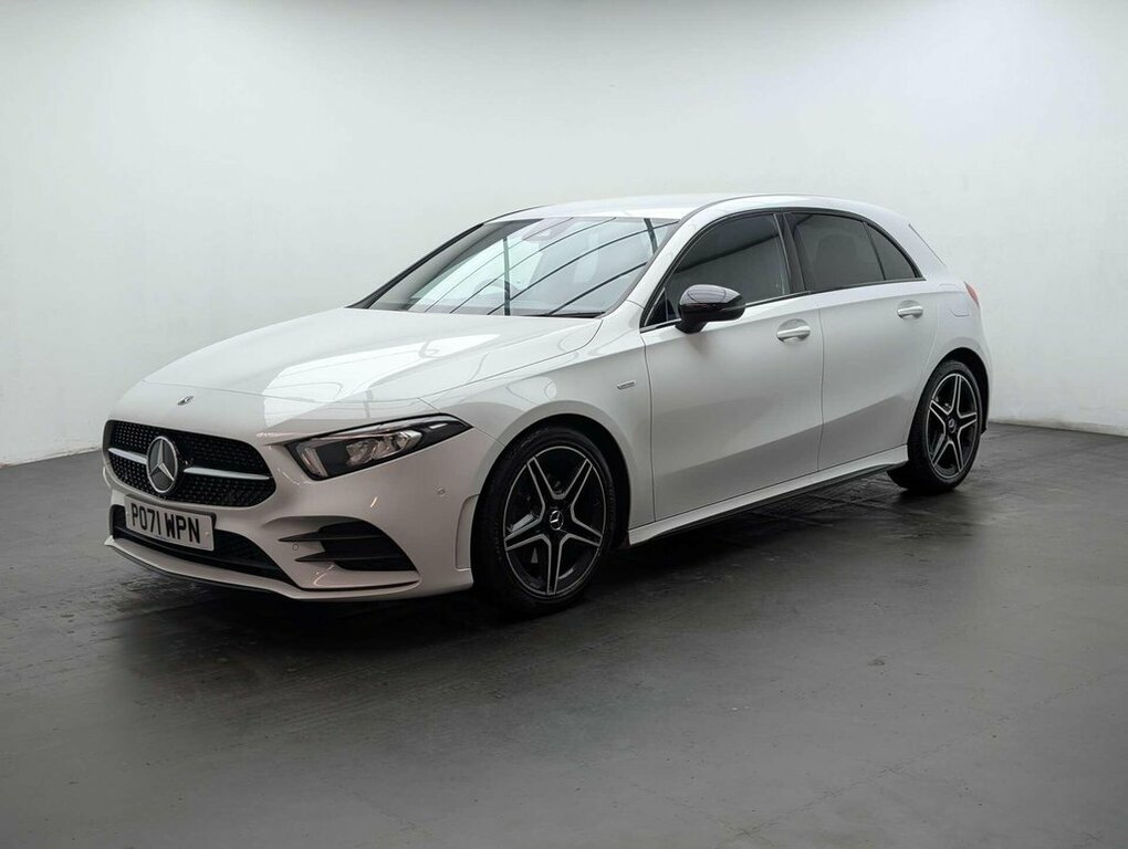 Mercedes-Benz A Class 1.3L Amg Line Edition PO71WPN White #4