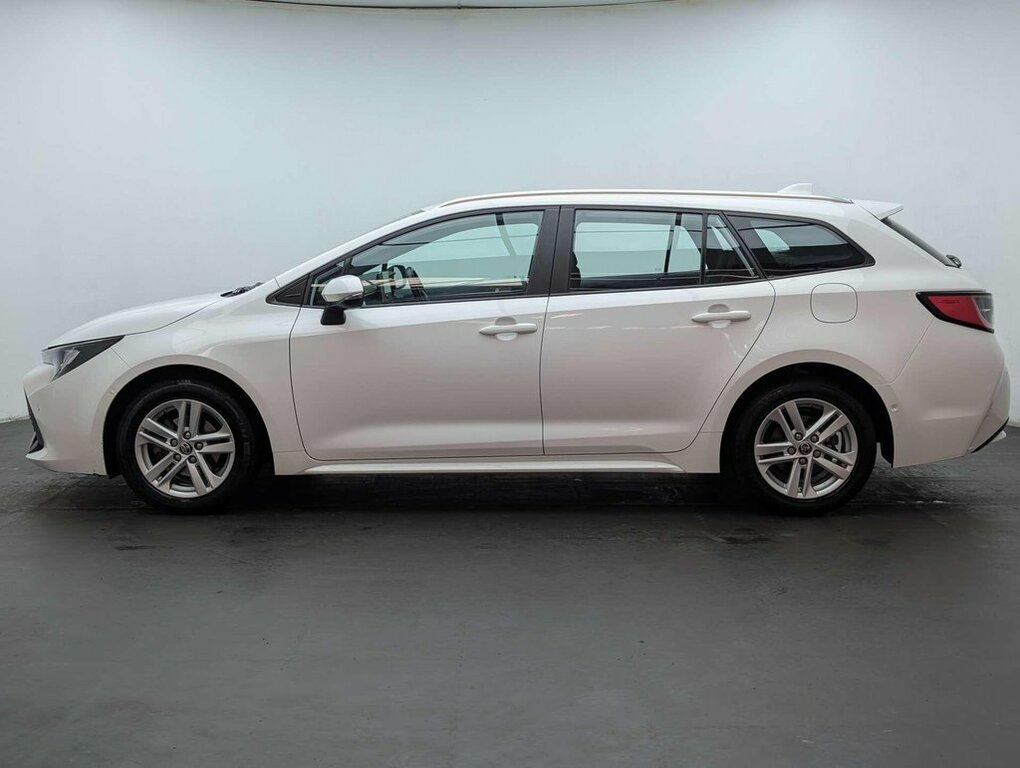 Toyota Corolla 1.8L Icon Tech MM72UBP White #5