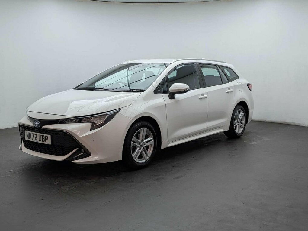 Toyota Corolla 1.8L Icon Tech MM72UBP White #4