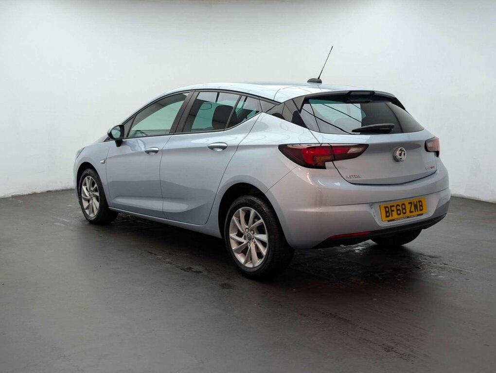 Vauxhall Astra 1.6L Tech Line Nav BF68ZWB Silver #6