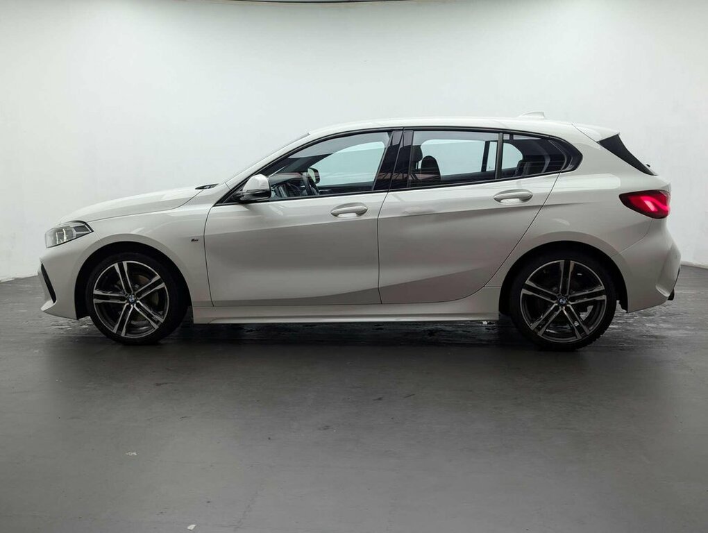 BMW 1 Series 1.5L M Sport YC70BKL White #5