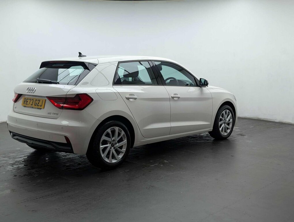Audi A1 1L Sport RE73GZJ White #3