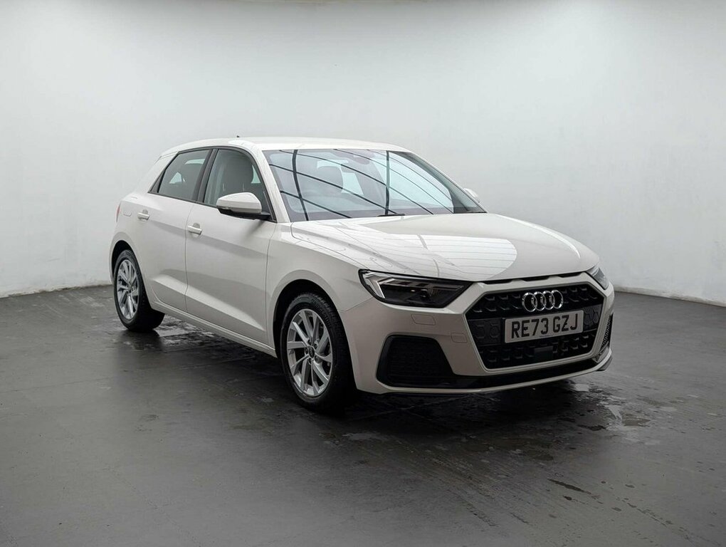 Audi A1 1L Sport RE73GZJ White #2