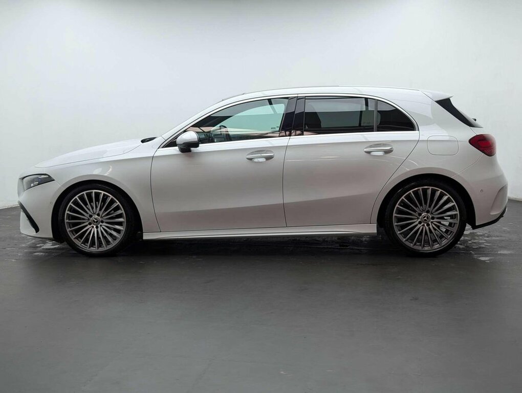 Mercedes-Benz A Class 1.3L Amg Line RC04GWC White #5