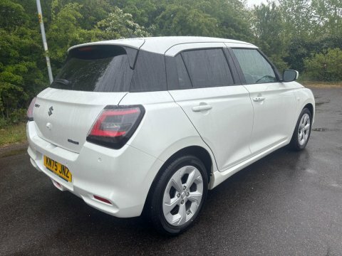 Suzuki Swift 1.2 Mhev Motion KN75JNZ #3