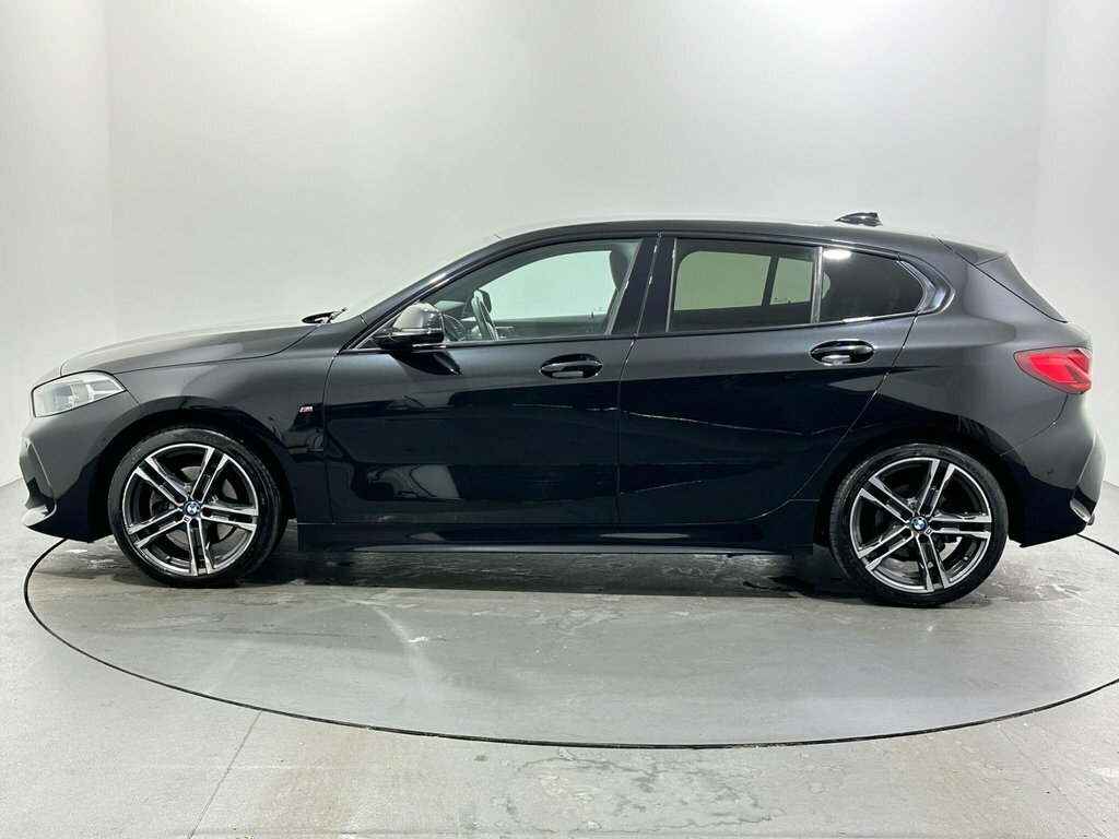 BMW 1 Series 1.5L M Sport AF70LGA Black #4