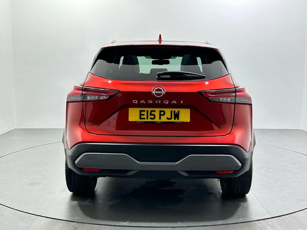 Nissan Qashqai 1.3L Tekna E15PJW Red #6