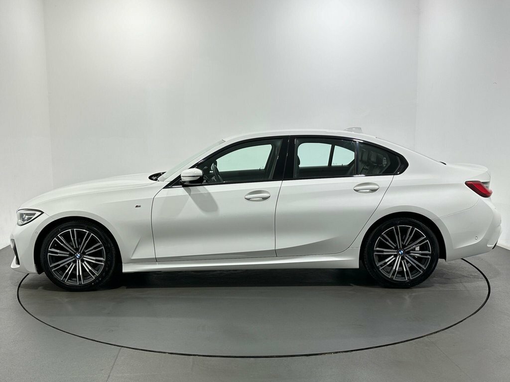 BMW 3 Series 2L M Sport CA20FRR White #4