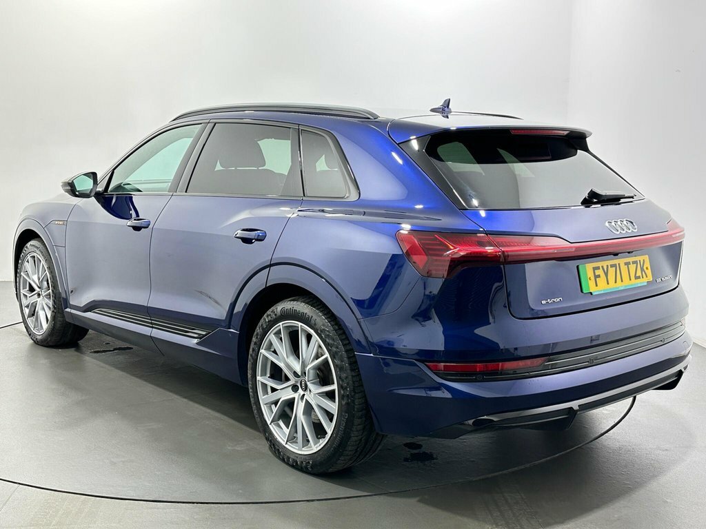 Audi E-tron Suv FY71TZK Blue #5