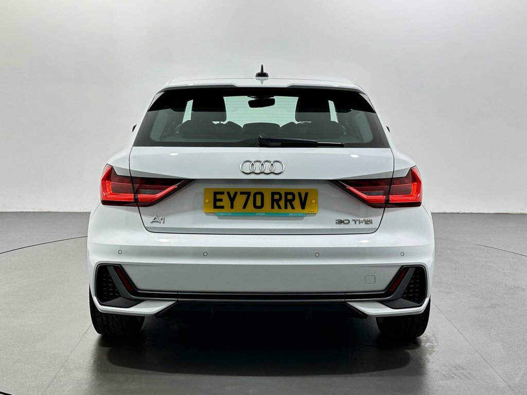 Audi A1 1L S Line White #6