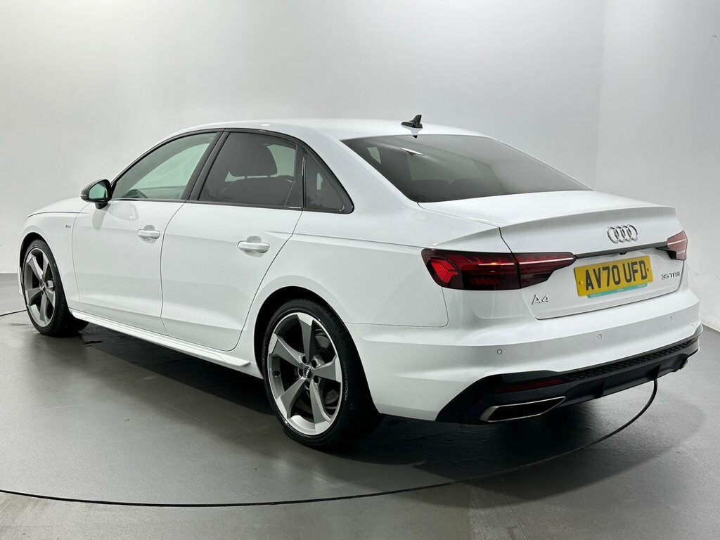 Audi A4 2L Black Edition White #5