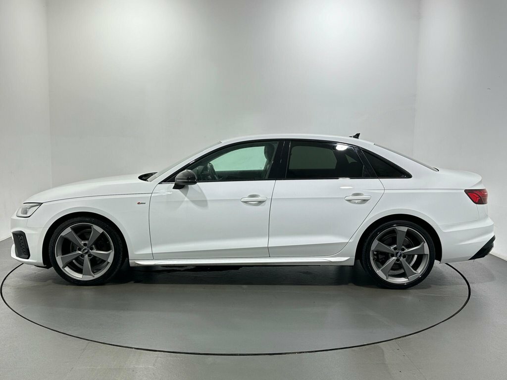 Audi A4 2L Black Edition White #4