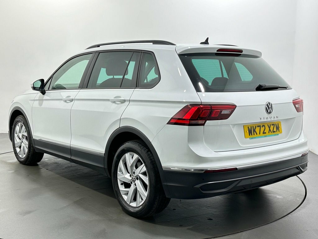 Volkswagen Tiguan 1.5L Life WK72XZM White #5