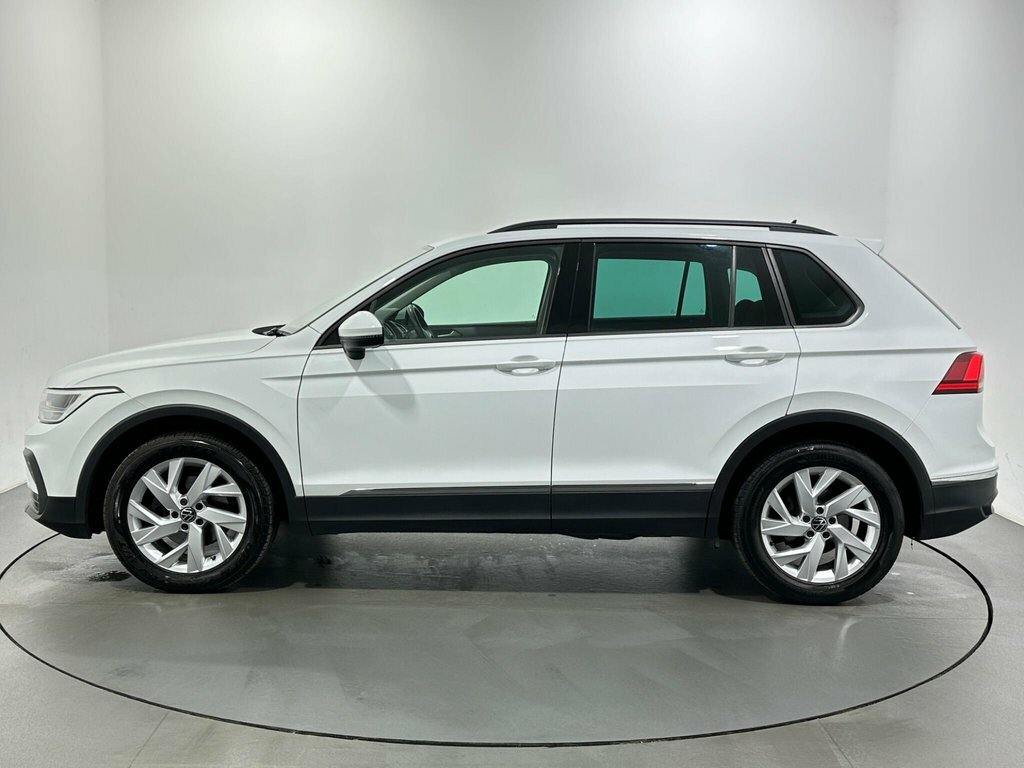 Volkswagen Tiguan 1.5L Life WK72XZM White #4