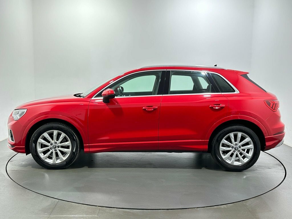 Audi Q3 2L Sport LT69EBF Red #4