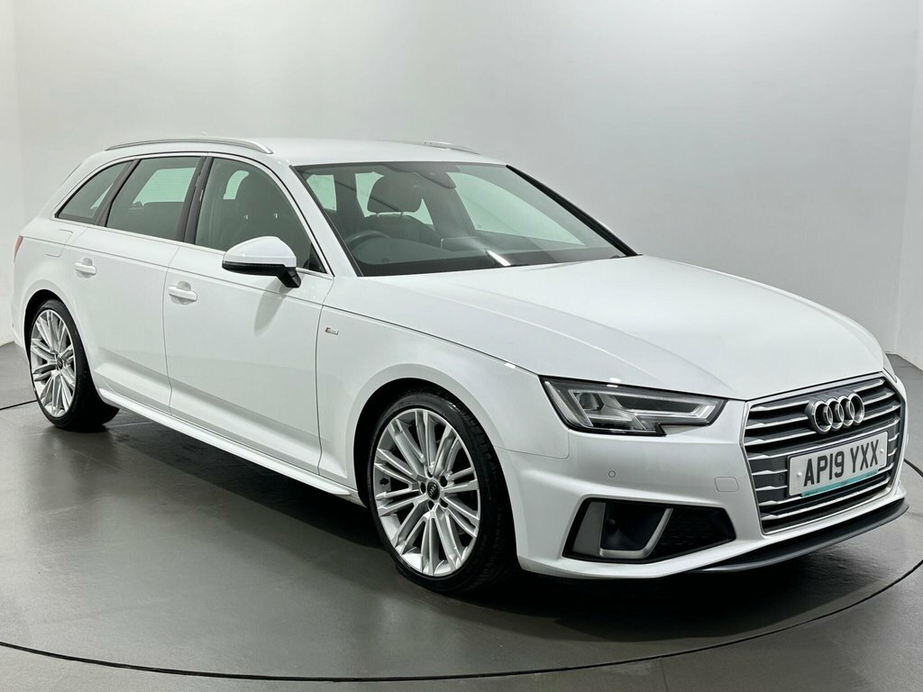 Audi A4 Avant 2L S Line White