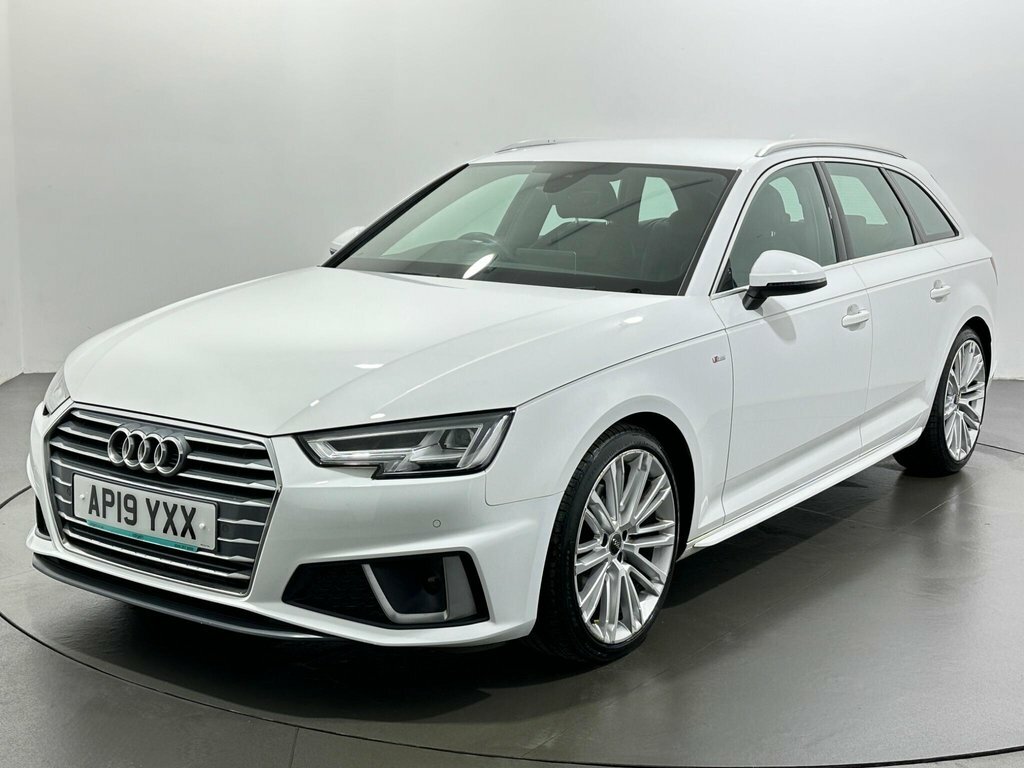 Audi A4 Avant 2L S Line White #3