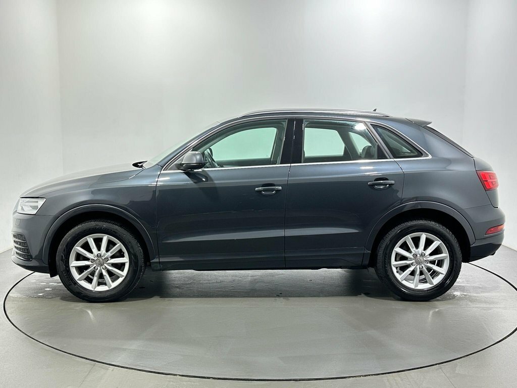 Audi Q3 2L S Line Edition Grey #4