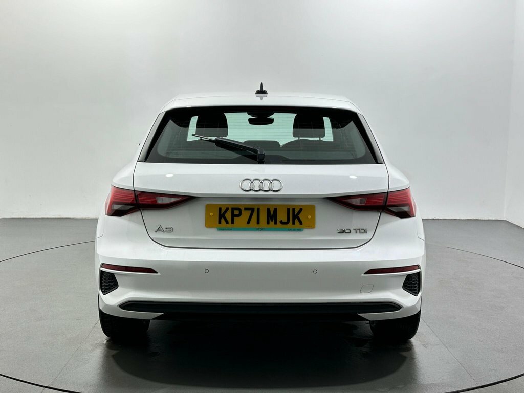 Audi A3 2L Technik White #6