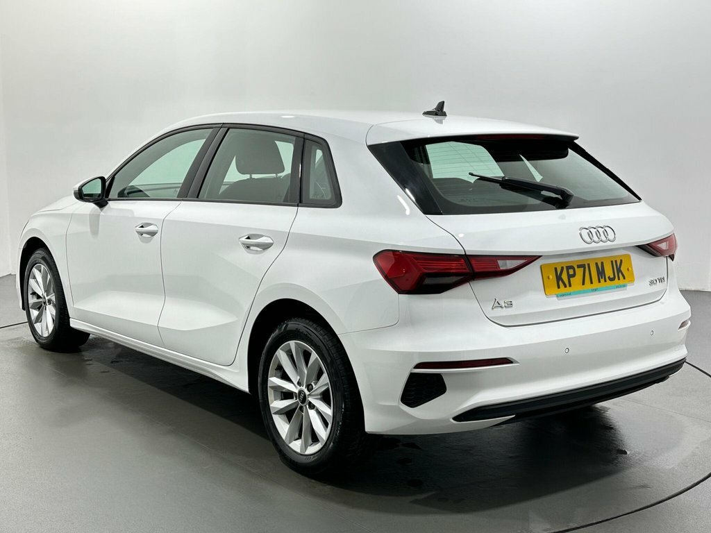 Audi A3 2L Technik White #5