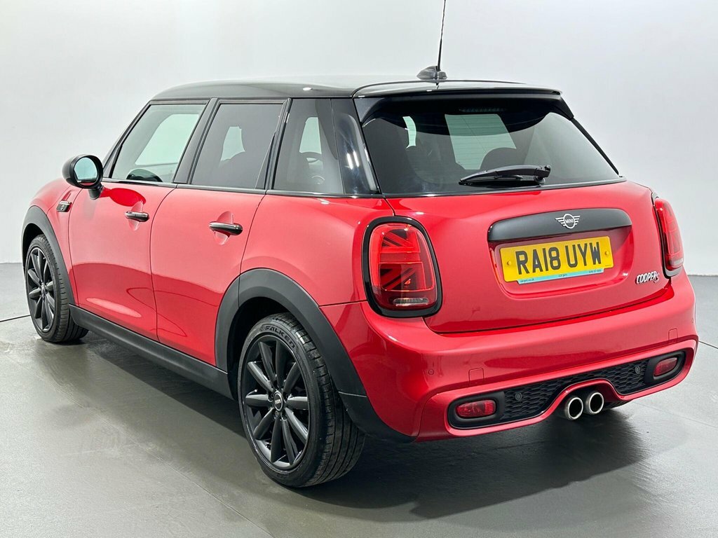 Mini Hatch 2L Cooper S RA18UYW Red #5