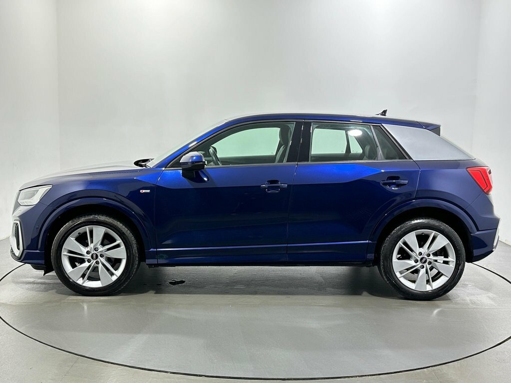 Audi Q2 1.5L S Line Blue #4
