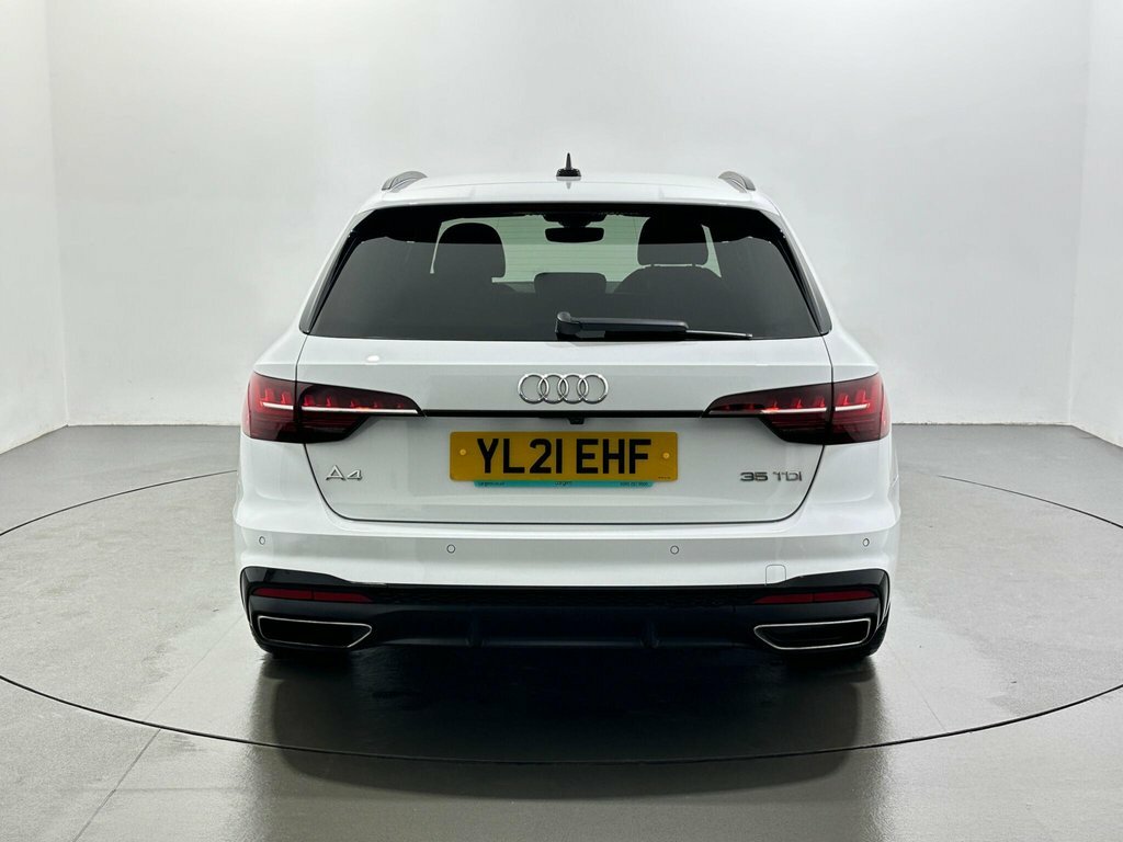 Audi A4 Avant 2L Black Edition YL21EHF White #6