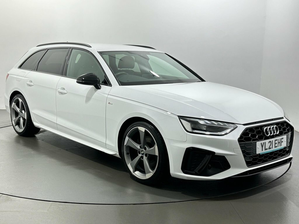 Audi A4 Avant 2L Black Edition White
