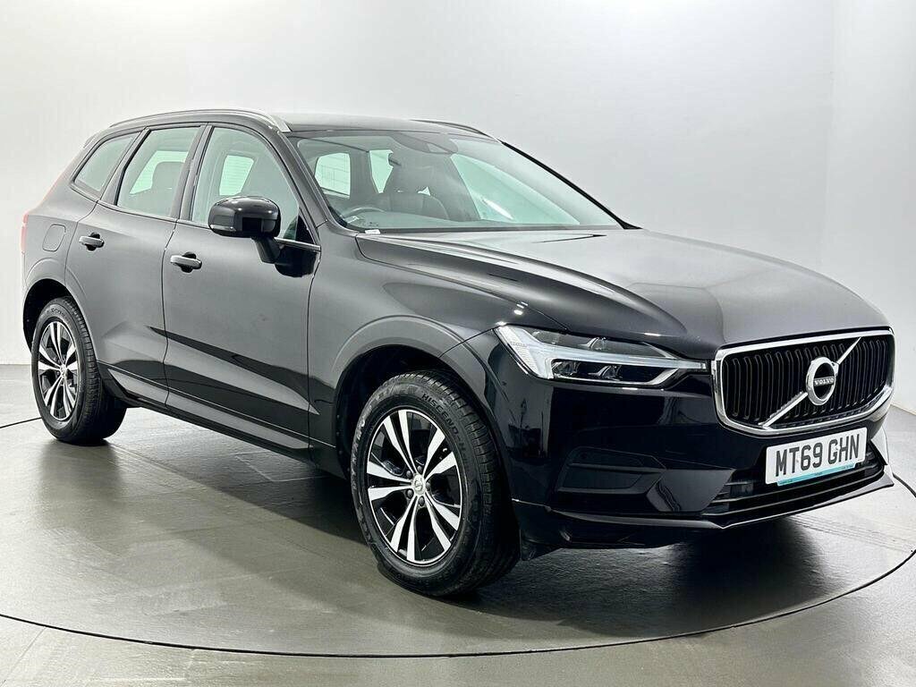 Volvo XC60 2L Momentum Black