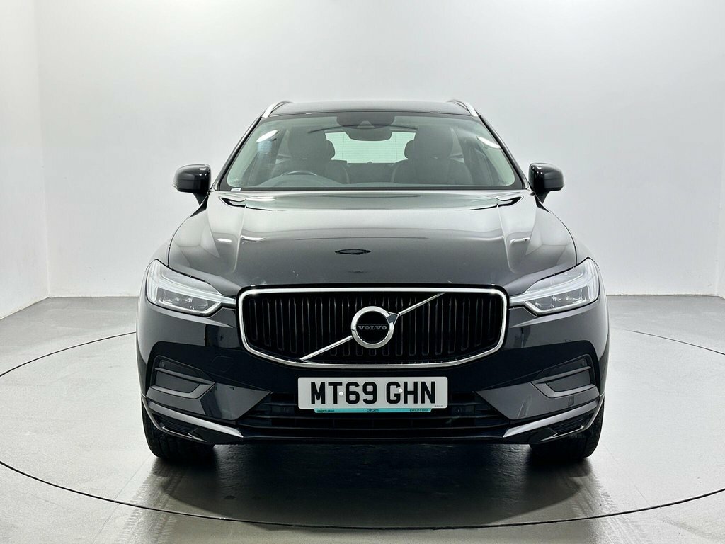Volvo XC60 2L Momentum MT69GHN Black #2