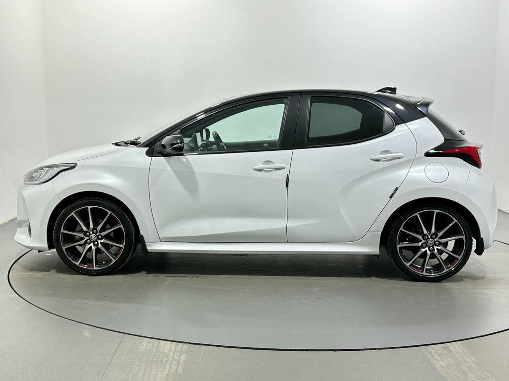 Toyota Yaris 1.5L Gr Sport WR22OWW White #4