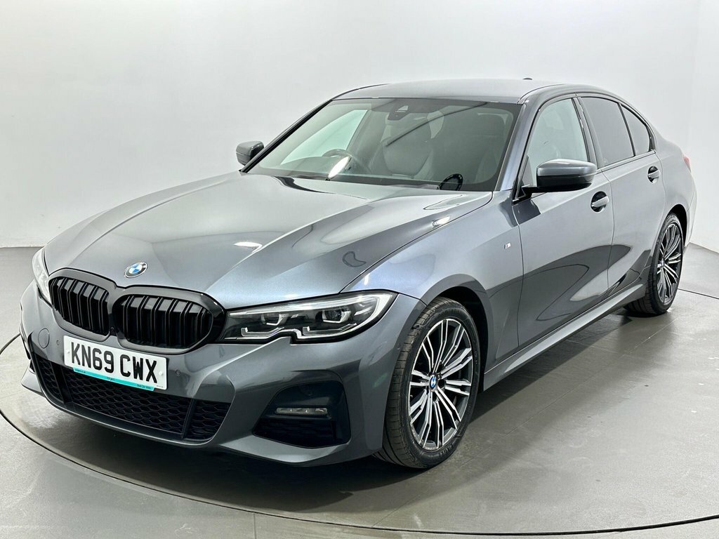 BMW 3 Series 2L M Sport KN69CWX Grey #3