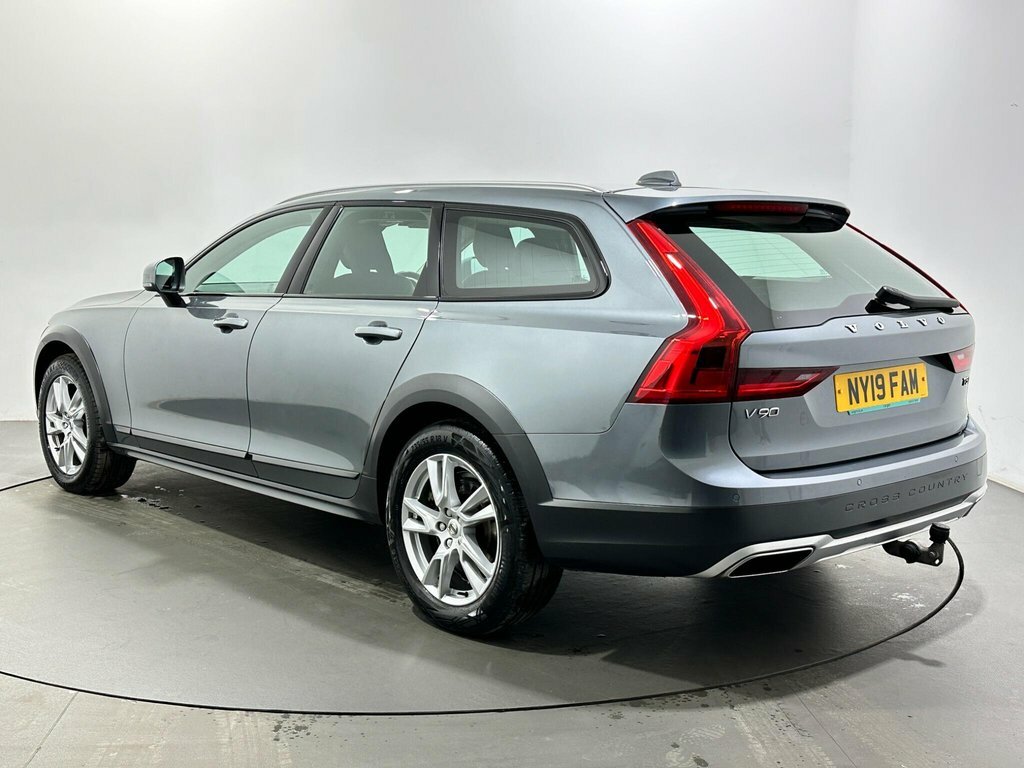 Volvo V90 Cross Country Estate NY19FAM Grey #5