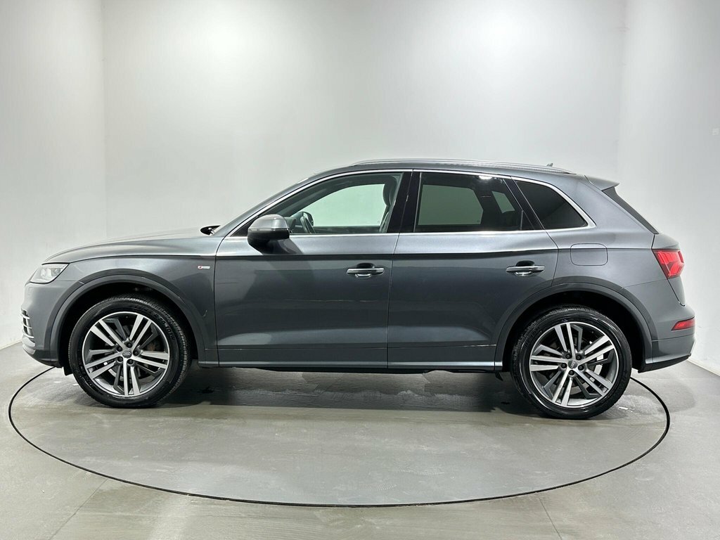 Audi Q5 2L S Line Competition HF69SXA Grey #4