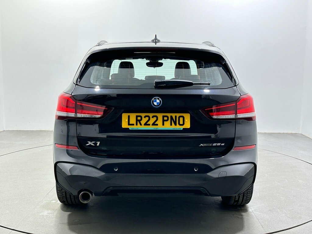 BMW X1 1.5L M Sport LR22PNO Black #6
